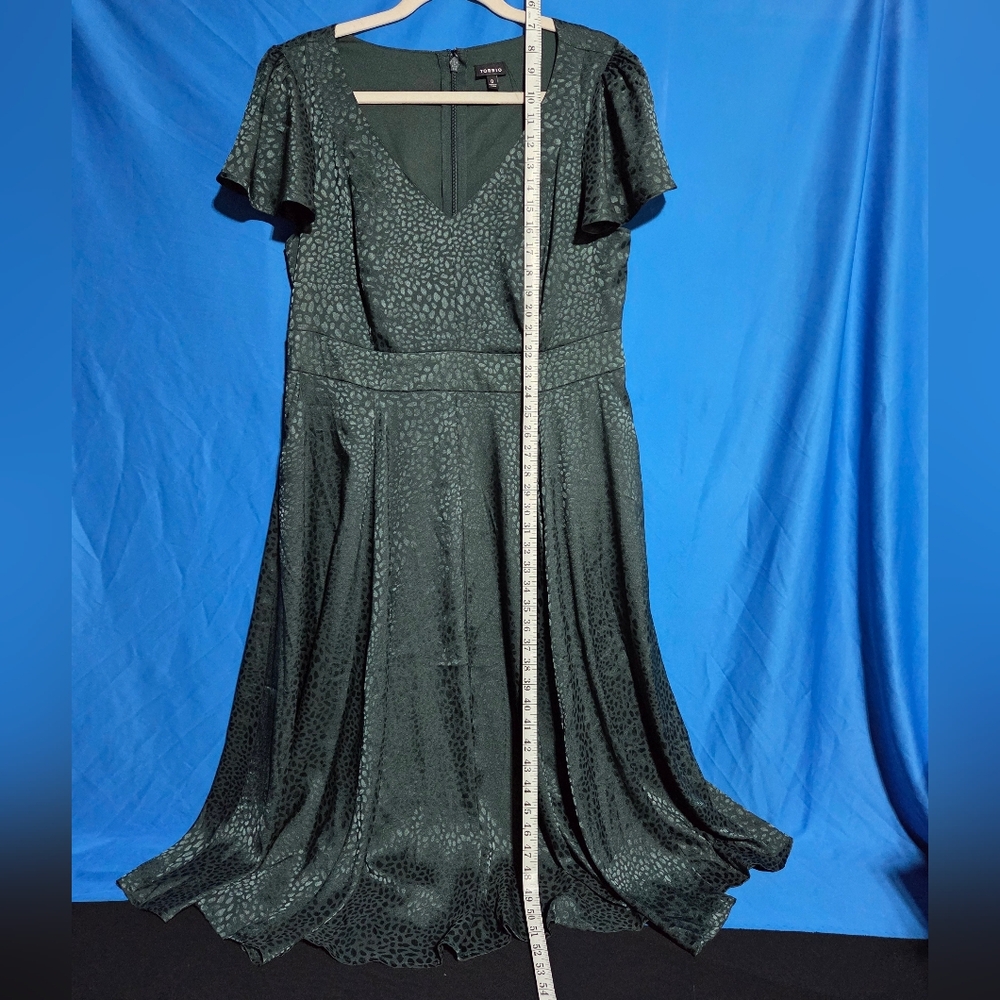Elegant Green Dress Torrid